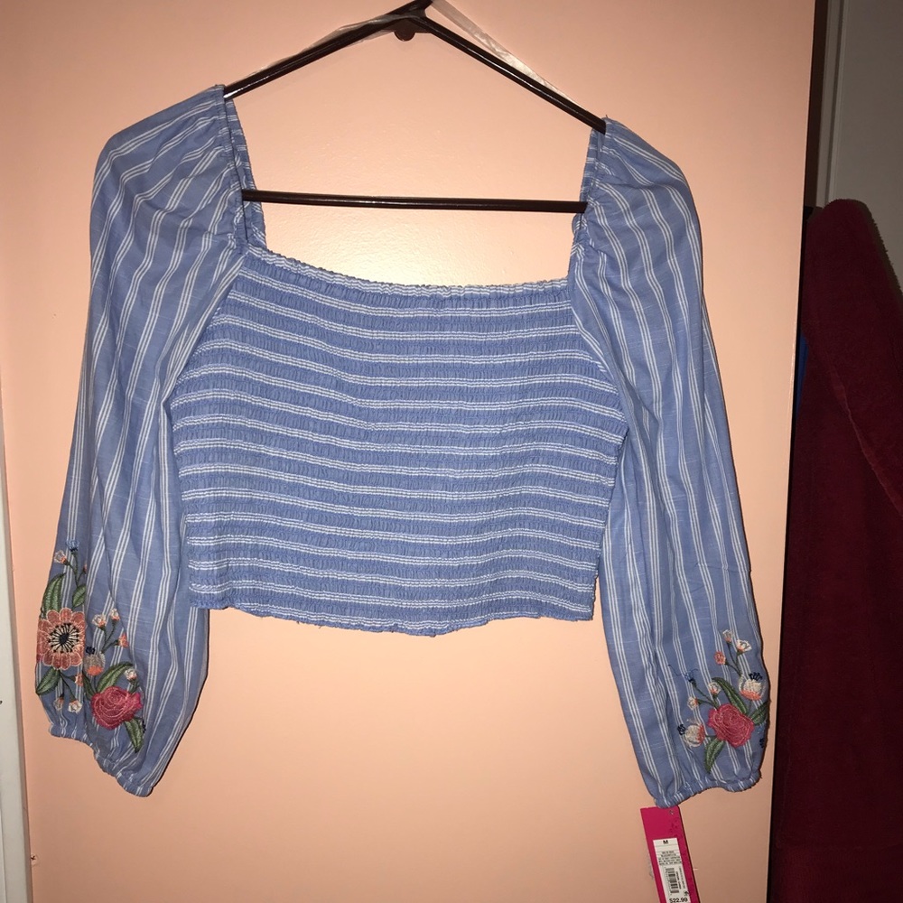 Crop top